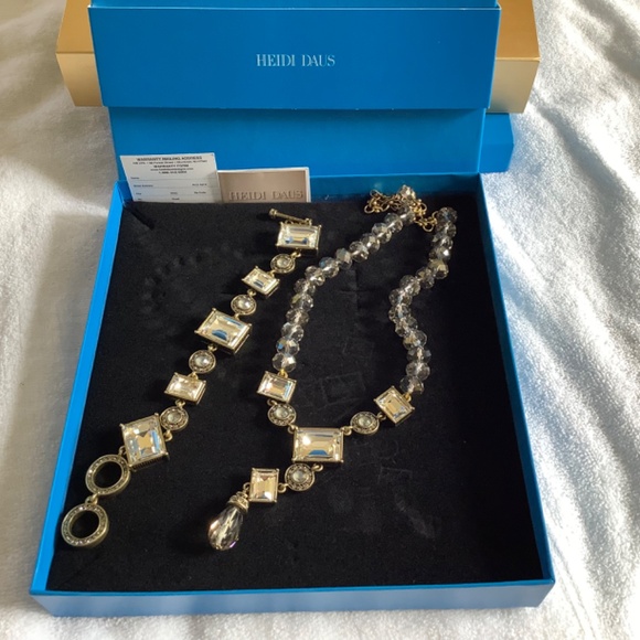 Heidi Daus Conscious Coupling Crystal Necklace & Bracelet Set Clear/ Hematite - Picture 9 of 13
